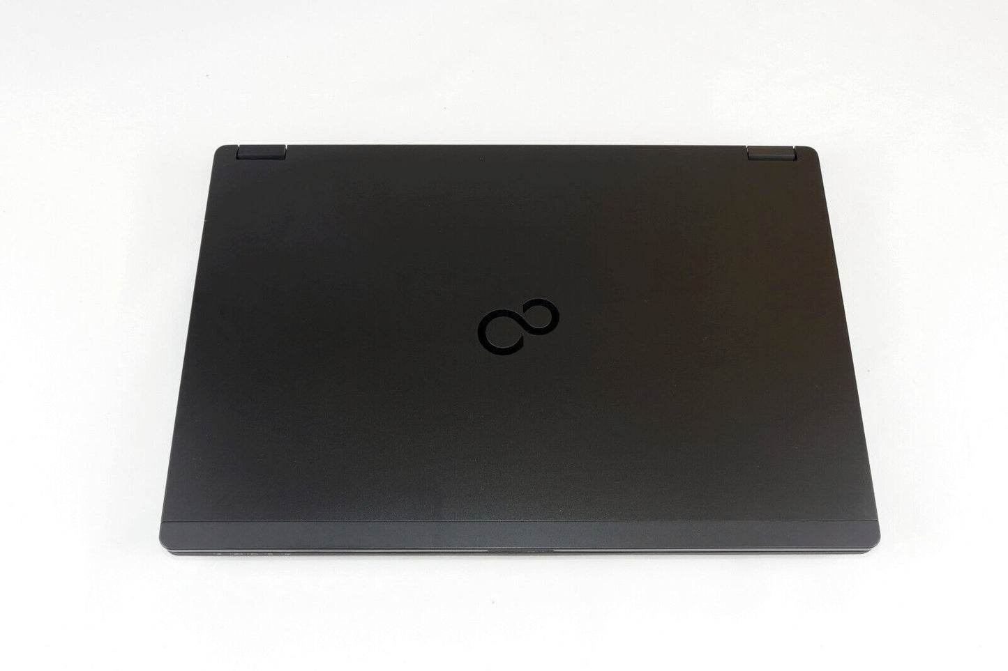 Fujitsu Celsius H780 Workstation - 15,6 Zoll - i7-8750H - nVidia Quadro P600 - Win11