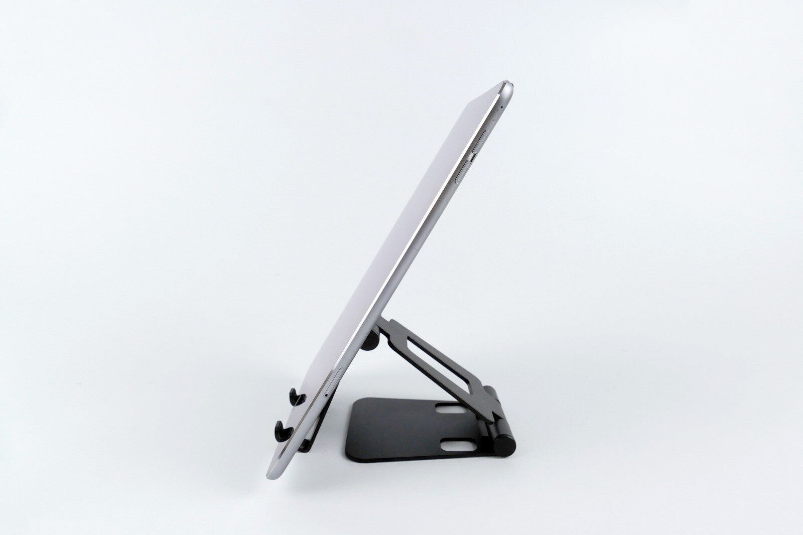 Apple iPad mini 4 - Wi-Fi + Cellular LTE - 7,9" - 32GB - space gray - iOS 15.8.4