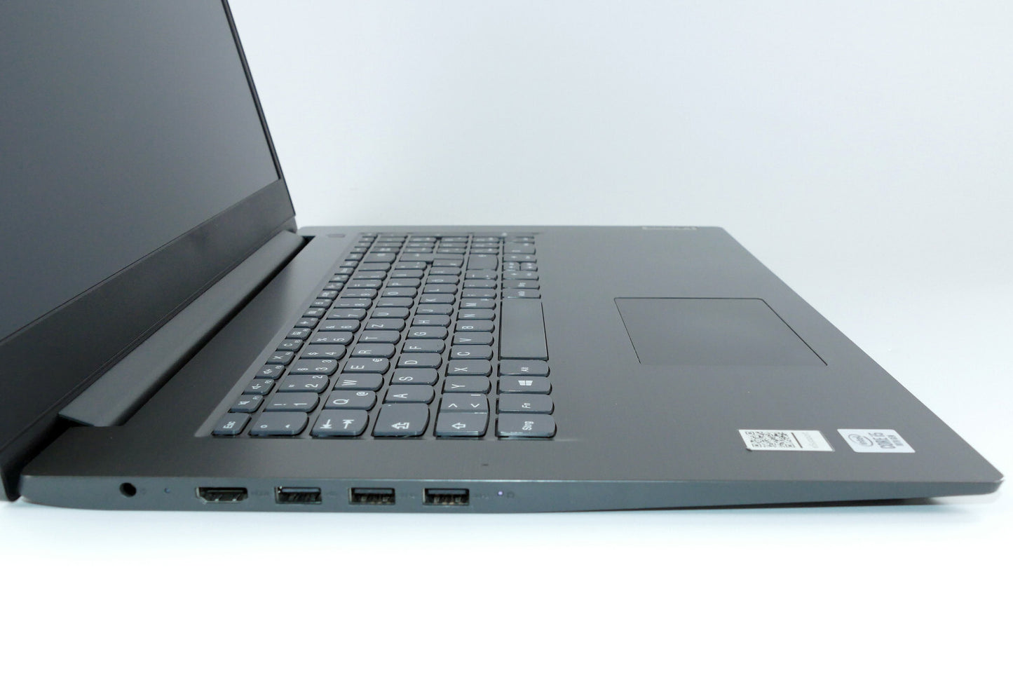 Lenovo V17-IIL Notebook Laptop 17,3 Intel i5-1035G1 20GB Ram 512GB SSD Win11 XXL