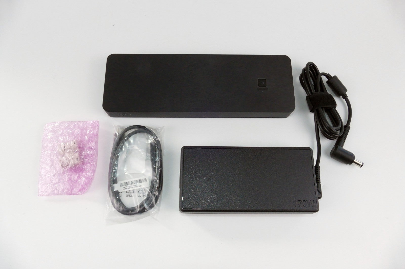 FUJITSU Thunderbolt 4 Port-Replikator FPCPR401BP für LifeBook H780 H7510 U7312..