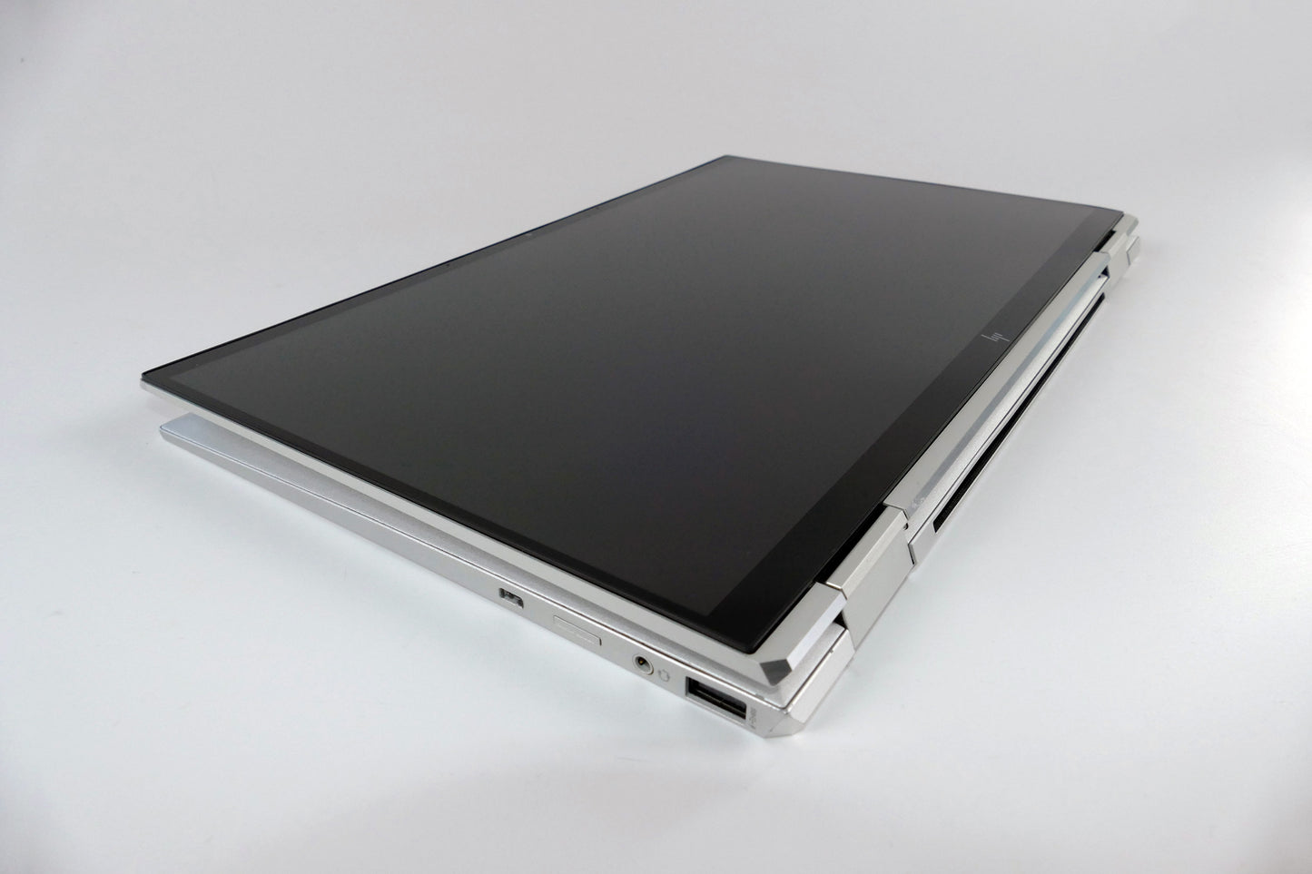 HP EliteBook x360 1040 G8 - 360° 2in1 Laptop