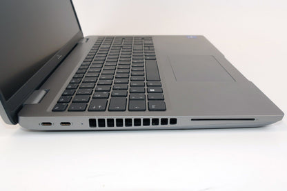 Dell Precision 3581 Workstation 15,6 Zoll i7-13700H 32GB Ram 512GB RTX A1000 W11