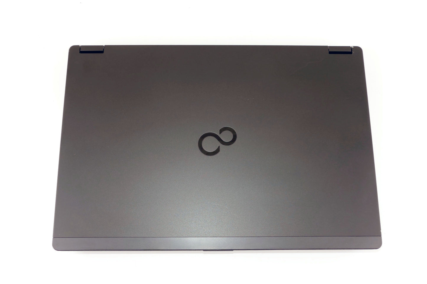 Fujitsu Celsius H7510 Workstation - 15,6 Zoll - i7-10850H - nVidia Quadro T1000 - Win11