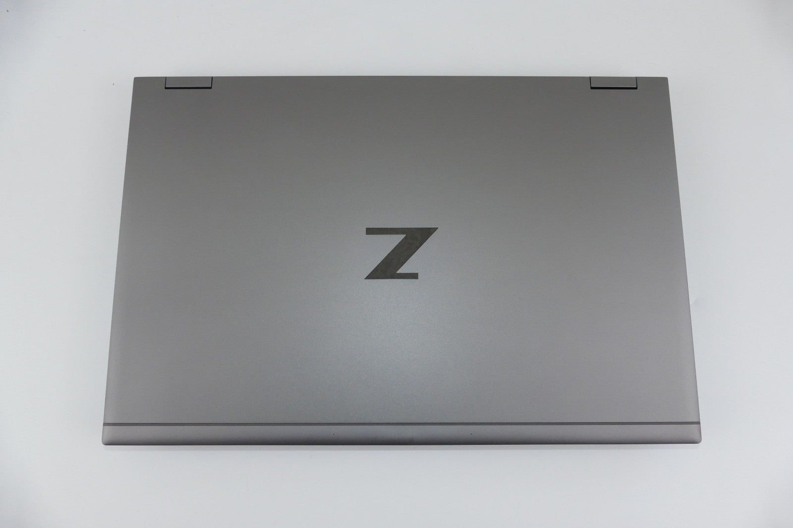 HP zBook Fury 17 G7 - 17,3 Zoll Workstation i7-10850H 1,5TB SSD 64GB RAM RTX4000