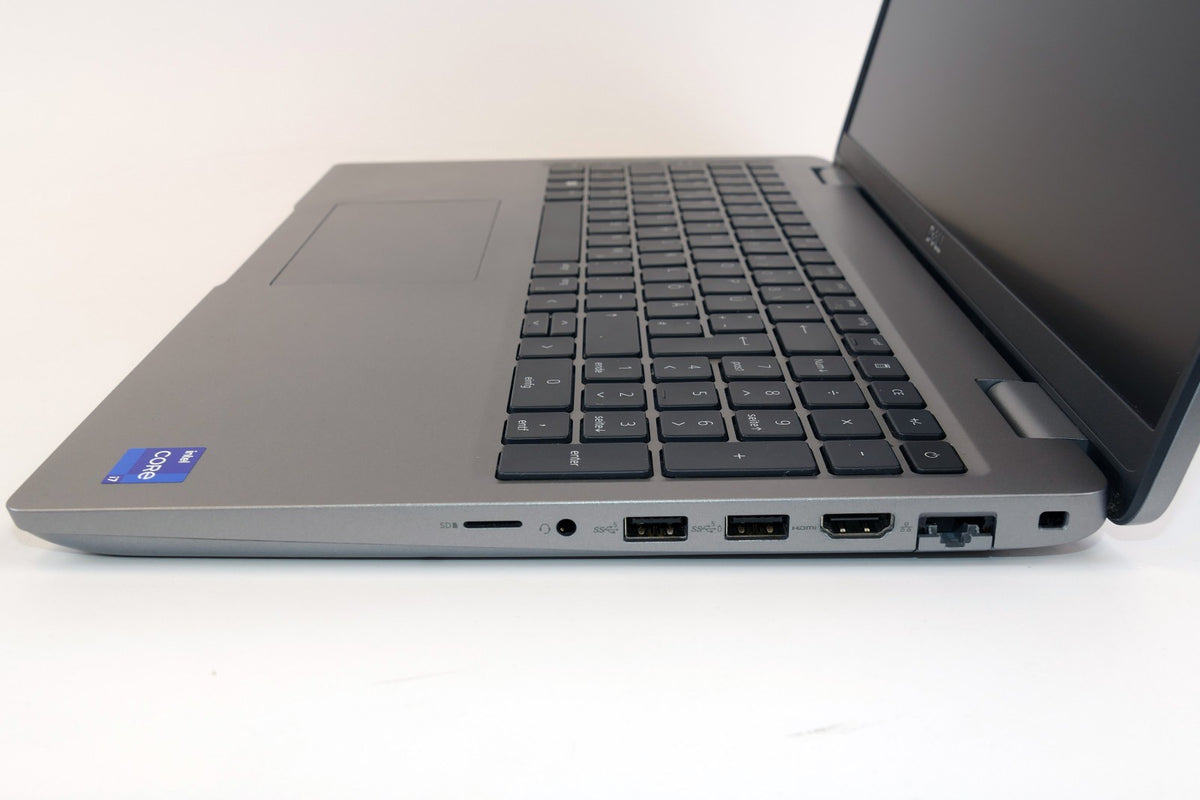 Dell Precision 3581 Workstation 15,6 Zoll i7-13700H 32GB Ram 512GB RTX A1000 W11