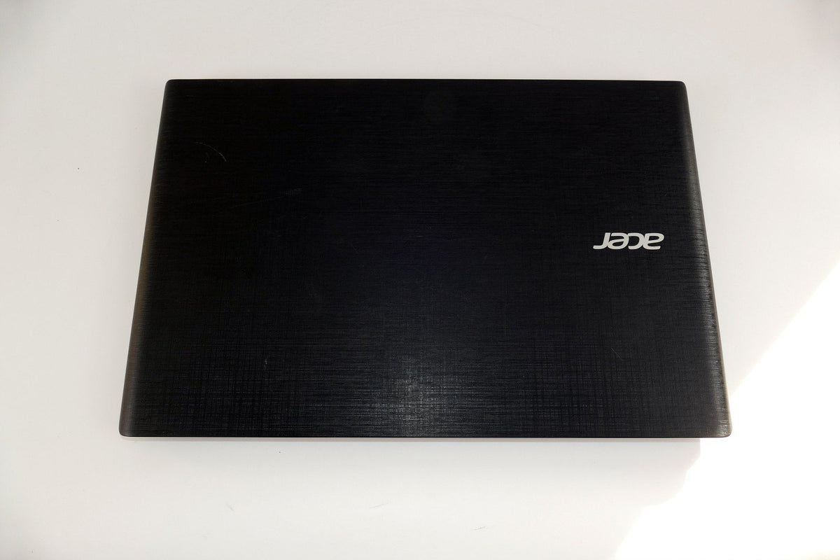 Acer Aspire E5-773G - 17,3" Notebook i5-6200U 8GB Ram 256GB NVMe nVidia 940M W11